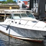 Miami Private 38 Express Cruiser Yacht with Captain - FAQs