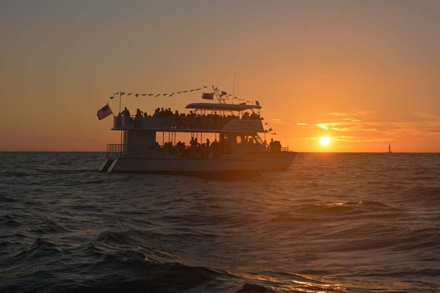 Naples Sunset Cruise - Why You Should Consider This Tour
