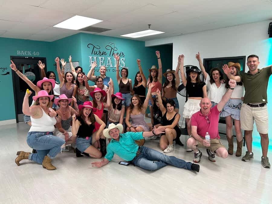 Nashville: Beginner Friendly Line Dancing Lesson - A Closer Look at the Itinerary and Experience