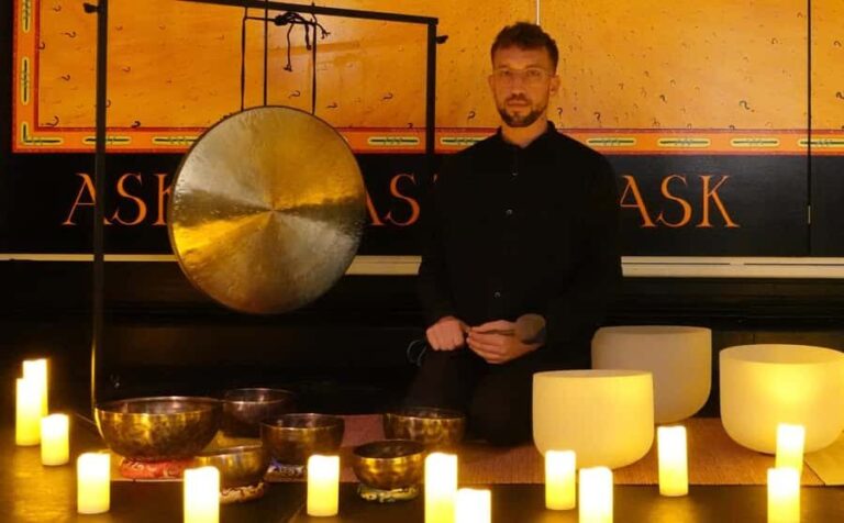 New Haven: Sound Bath in an Art House Sanctuary - Who Would Love This Experience?