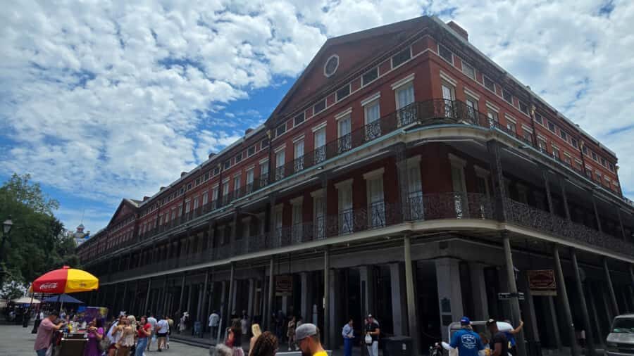 New Orleans' Gilded Grit: Womens History Walking Tour - Exploring the Story of the Baroness de Pontalba