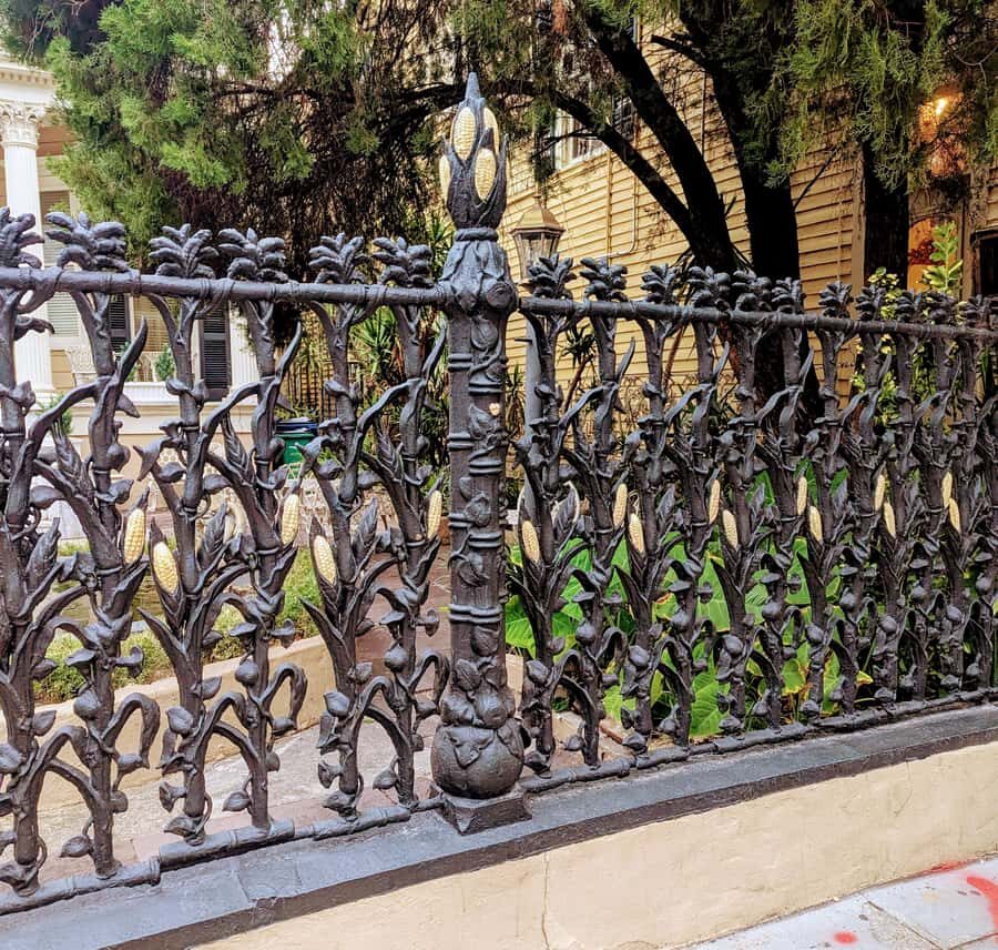 New Orleans: "Shadows of the French Quarter" Walking Tour - Exploring the Shadows: A Detailed Review of the French Quarter Haunted Walking Tour