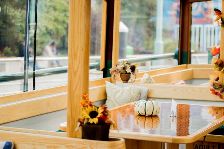 New York City: Afternoon Fall Foliage Lunch Cruise - Detailed Review of the Fall Foliage Lunch Cruise