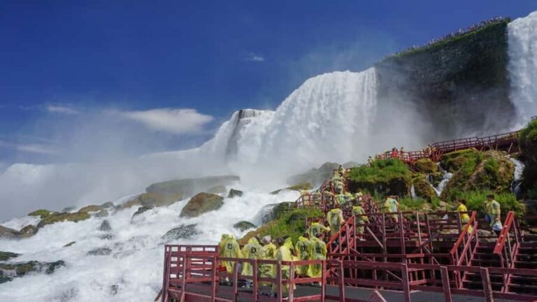 Niagara Falls Tour with Maid of the Mist & Cave of the Winds - The Sum Up