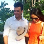 Niagara Falls Walking Tour with Chocolate, Views and Lock Bridge - What to Expect at Each Stop