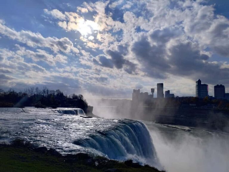 Niagara Falls Winter Wonderland Tour - The Value for Your Money