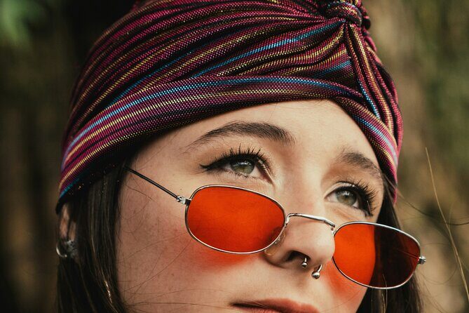 NON BUS Hippie Theme Traverse Old Mission Peninsula Wine Tour - Why Choose This Tour?