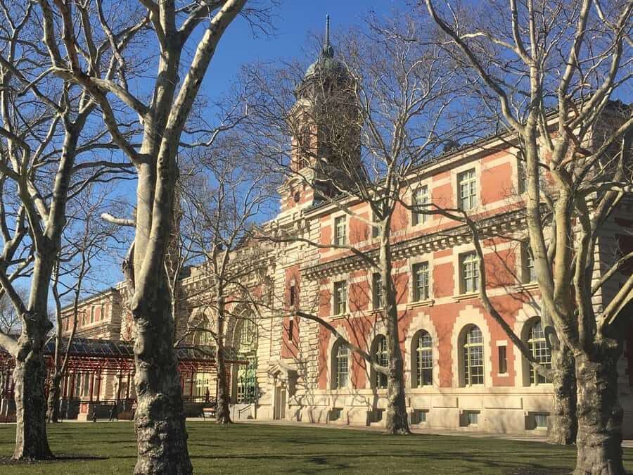 NY Mafia & Haunted Ghost Tour Ellis Island Statue of Liberty - The Sum Up