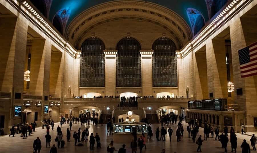 NYC: Midtown and 5th Avenue Sunrise Walking Tour - Who Should Book This Tour?