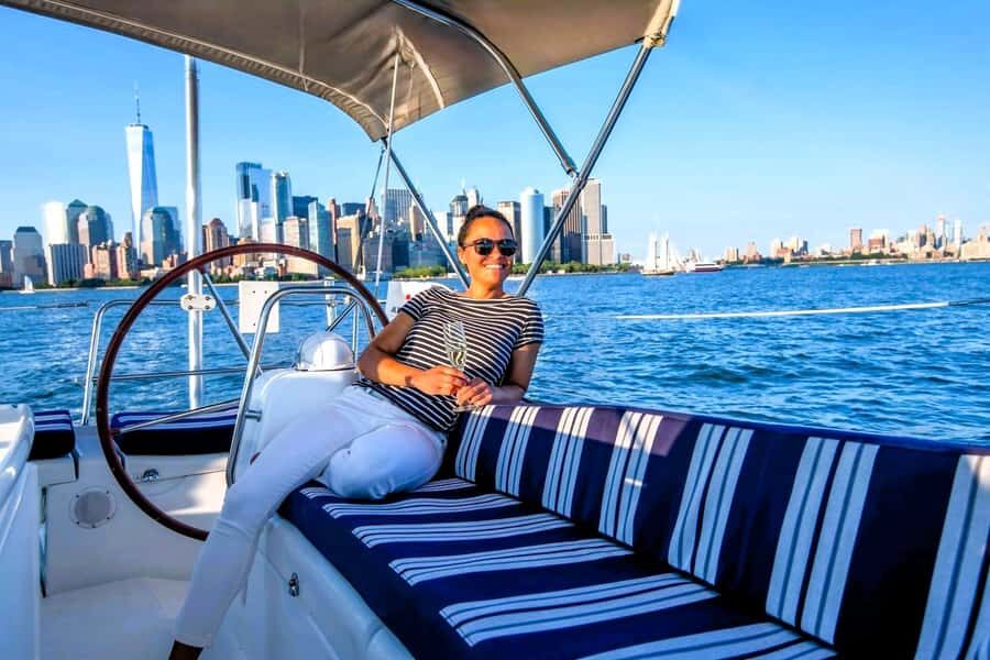 NYC: Private Champagne Sail to the Statue of Liberty - Why a Private Champagne Sail Is a Great Choice for NYC Visitors