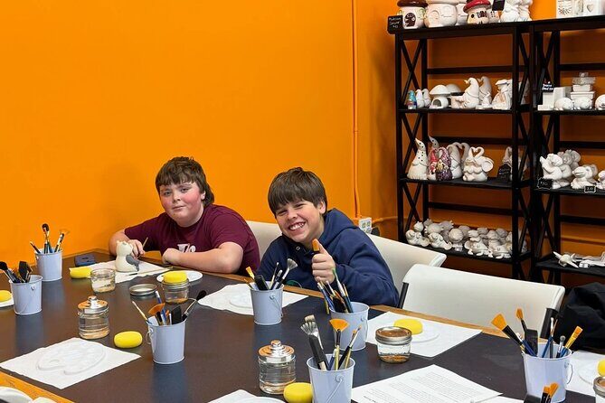 Parent and Kid Paint and Craft Session - A Detailed Look at the Experience