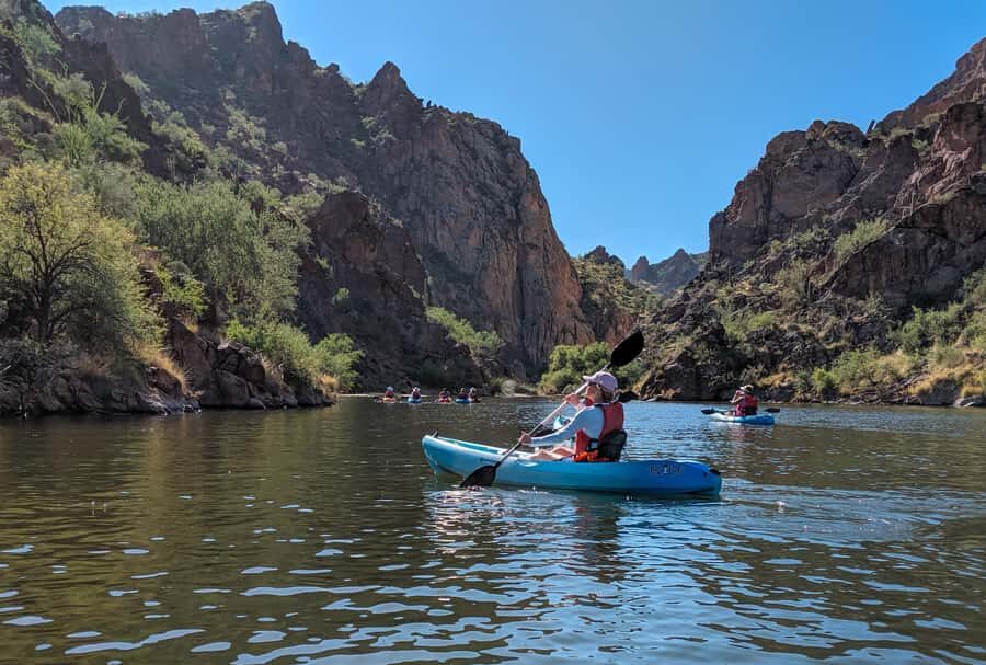 Phoenix/Mesa: Guided Kayaking Trip on Saguaro Lake - Exploring Saguaro Lake: An Arizona Gem