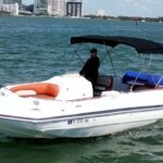Private Boat Rental in Miami for 10 People - Who Should Book This Experience?