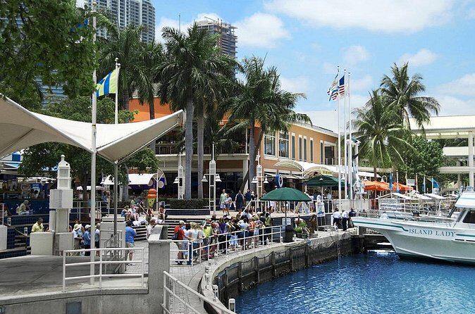 Private Car Rent with Driver 3 to 6 Hours in Miami Area - Who Should Consider This Service?