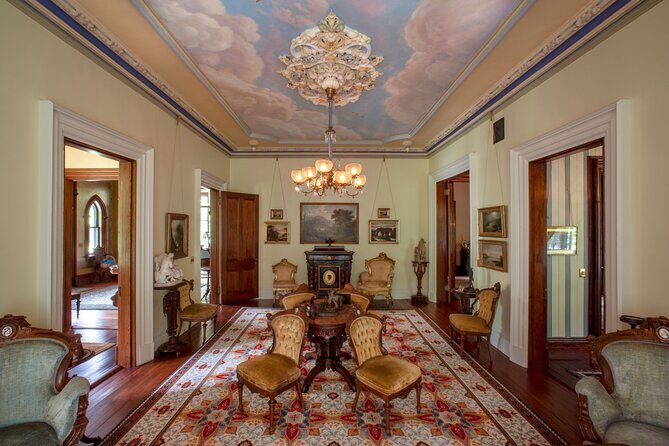 Private Tour of The Armour-Stiner Octagon House in New York - Who Will Love This Tour?