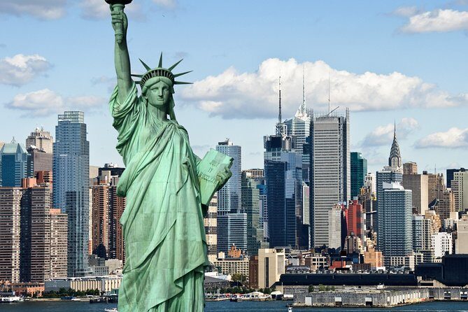 Private Transfer: New York to J.F. Kennedy Airport JFK in SUV - Who Should Book This Service?