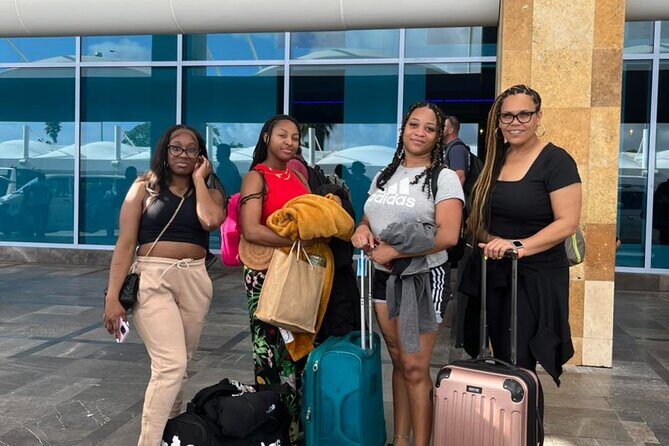 Private Transfers To Cancun Int'l Airport, from Playa Del Carmen - A Closer Look at the Private Transfer Experience