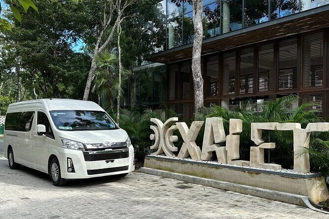 Private Transportation from Cancun Airport to Hotel in Akumal - Starting Point: Cancun International Airport