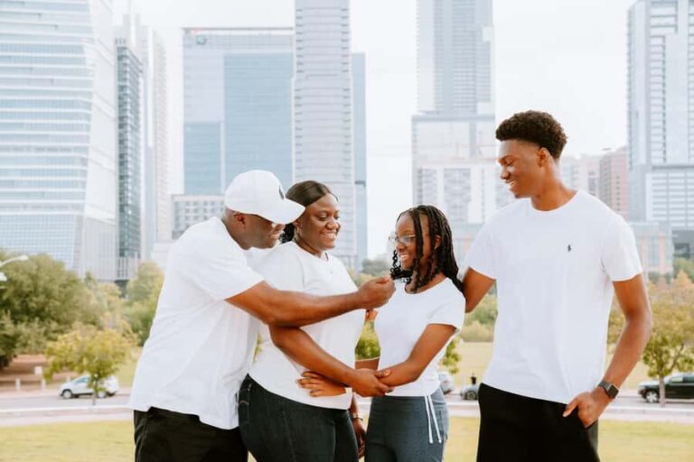 Private Vacation Photoshoot with Photographer in Cleveland - An Insiders Look at the Cleveland Photoshoot Experience