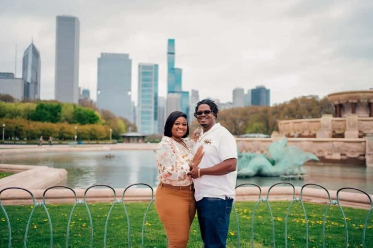 Private Vacation Photoshoot with Photographer in Providence - Authentic Photos for Every Occasion