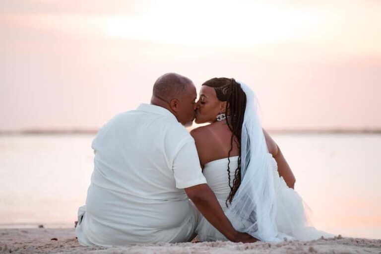 Private Vacation Photoshoot with Photographer The Hamptons - Why Travelers Love This Experience