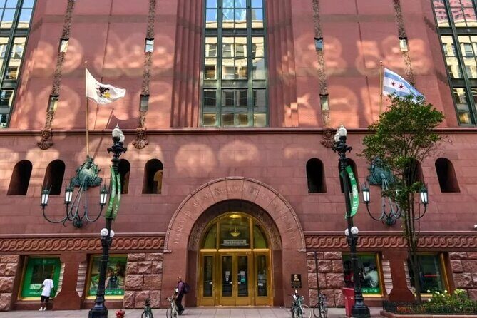 Resilience and Revolution: Audio Tour of Chicagos Black History - Who Will Love This Tour?