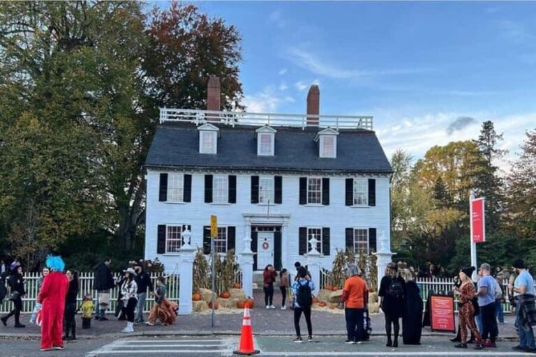 Salem: Witch Trial History and Salem Haunts Walking Tour - The Sum Up