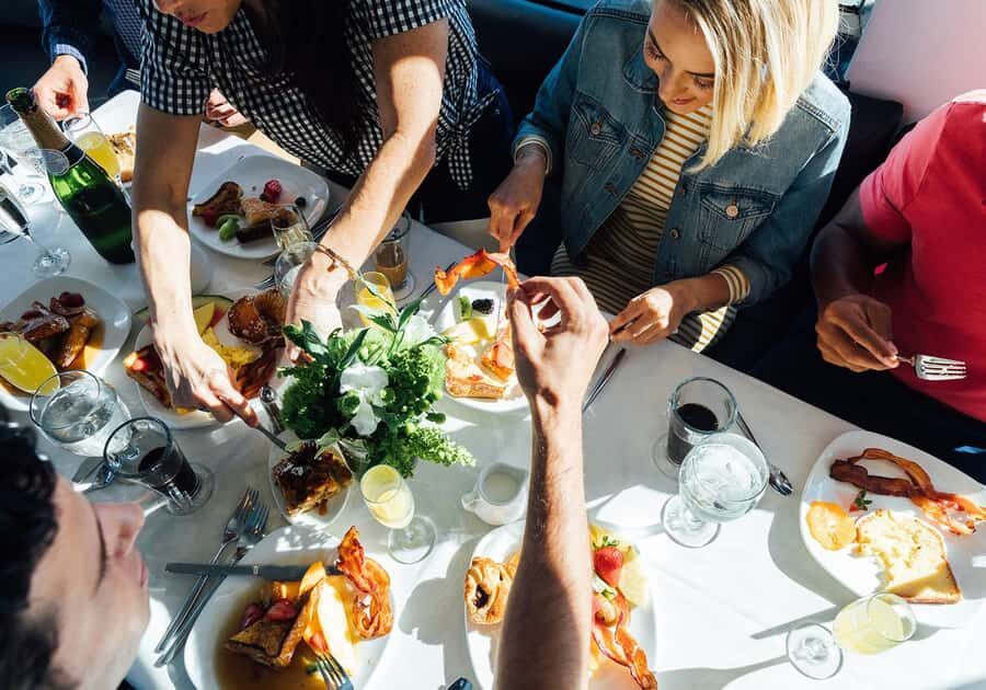 San Francisco: Mothers Day Brunch or Dinner Bay Cruise - Who is This Experience Best For?