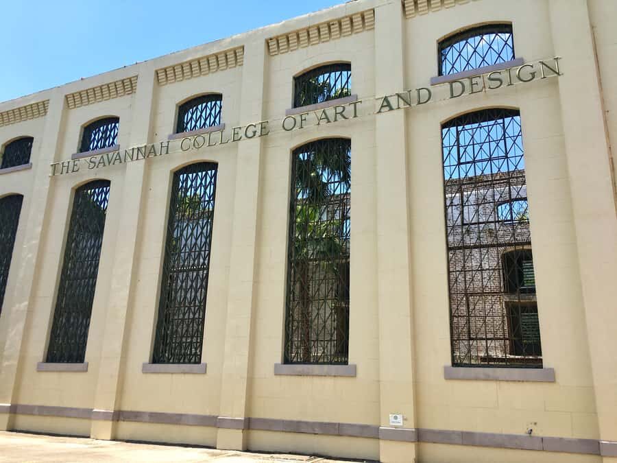 Savannah: Highlights & Hidden Gems Guided Walking Tour - Who Should Take This Tour?