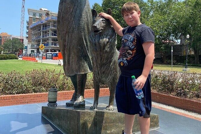 Savannah Scavenger Hunt Walking Activity - Who Should Consider This Tour?