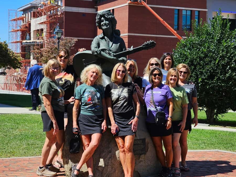 Sevierville: Highlights of Sevierville w/ stop at Buc-ee's - The Itinerary in Detail