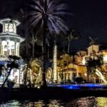 SHARED - 2h Holiday Lights Cruise Tour in Fort Lauderdale (6pax) - Exploring the Fort Lauderdale Holiday Lights Cruise in Detail