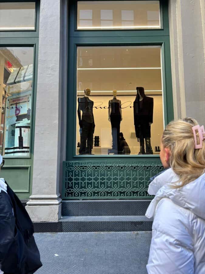 Shopping Tour of Fashion-Rich Soho, New York - What to Expect
