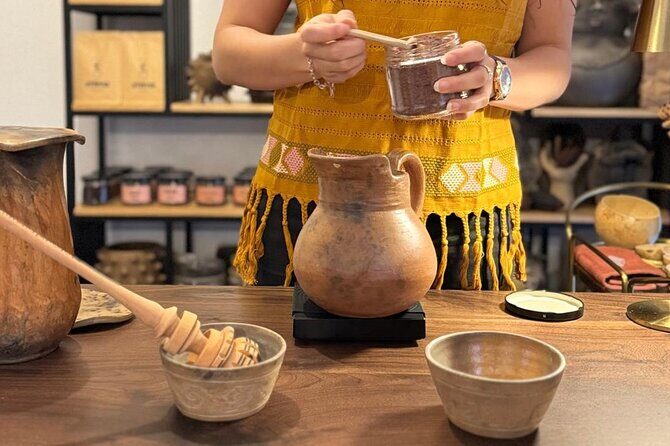 Small cocoa and chocolate tasting on CDMX with local talk - Why This Tour Works