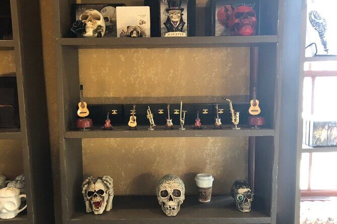 Tiny Art Museum - Who Would Love This Tour?