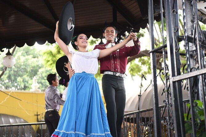 Tlaquepaque Half-Day Walking Tour - Exploring Tlaquepaque in Detail
