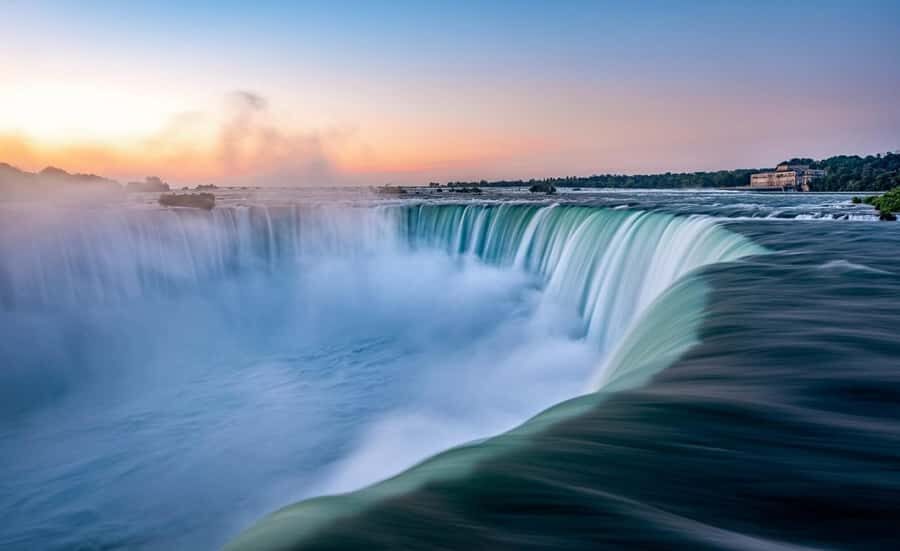 Toronto: Niagara Falls In-Depth Small Group Day Tour w/Boat - Why This Tour Works for Travelers
