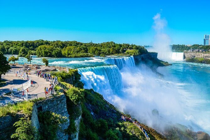 Toronto To Niagara Falls Luxury Private Tour Upto 6 People - Exploring the Itinerary: What You’ll Experience on This Private Tesla Tour