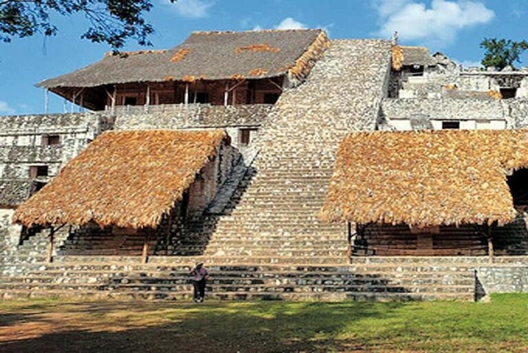 Tour in Italian to Ek Balam, Cenotes, and the Mayan community. - Transportation and Group Size