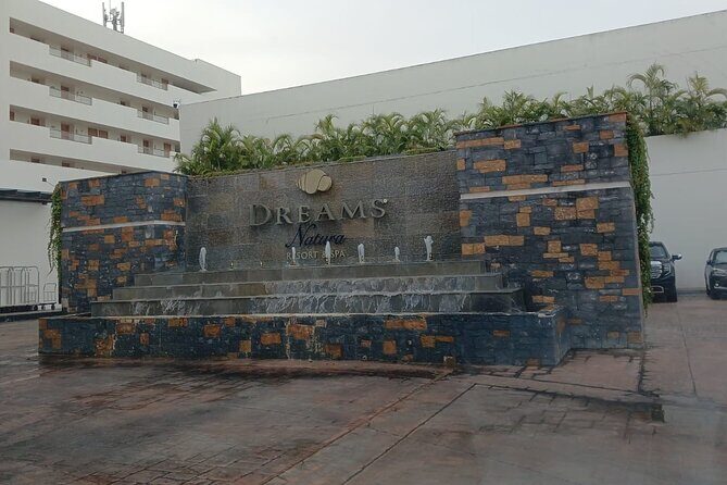 Transportation Cancun Airport to Royalton Riviera - Splash and Dreams - A Detailed Look at the Experience