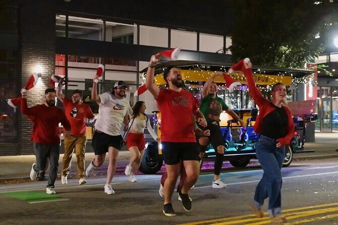 Trolley Pub Holiday Pub Crawl Experience Raleigh - In-Depth Review: What to Expect on the Raleigh Holiday Pub Crawl