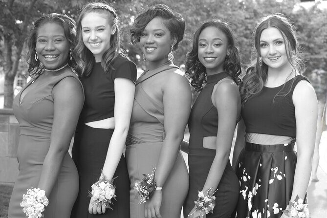 Uptown Charlotte Photoshoot Experience with Artistic Direction - Who Will Love This Experience?