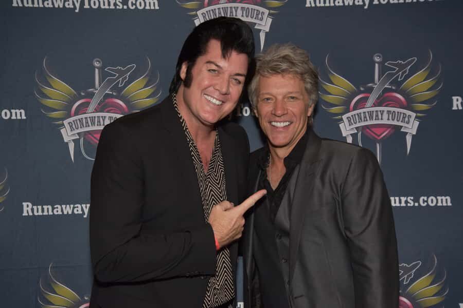 Vegas: Elvis-Themed Graceland Chapel Wedding or Vow Renewal - The Journey – Limousine Pickup and Arrival