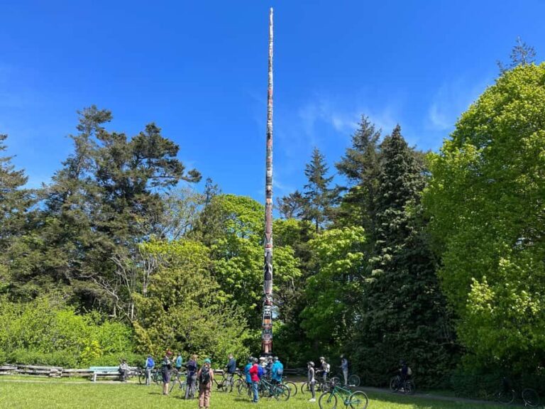 Victoria City Highlights Pedal Bike Tour - Hoods & Legends - Who Should Take This Tour?