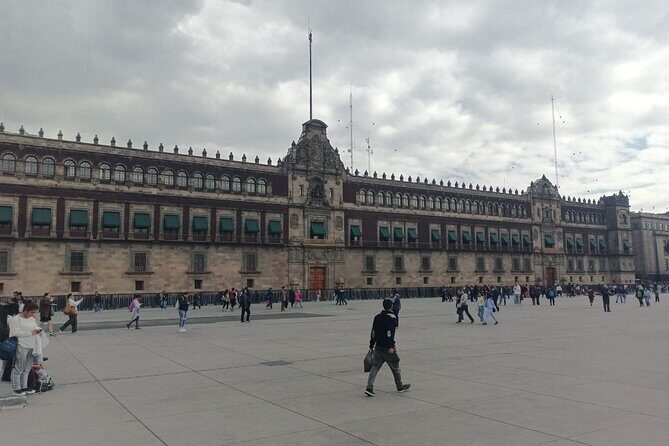 walking tour CDMX Behind the iconic - In-Depth Look at the Walking Tour in Mexico City