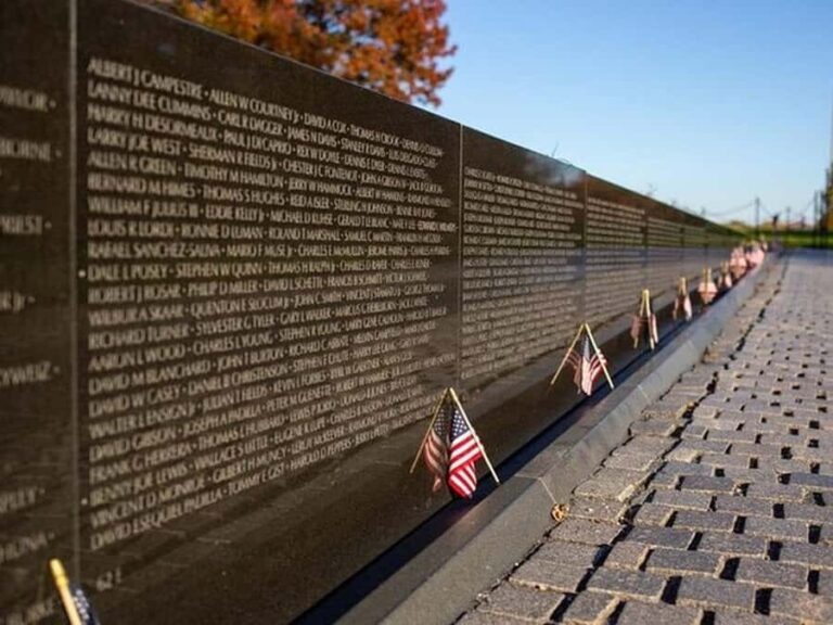 Washington, D.C.: Monuments & Memorials Day Tour - A Deep Dive: What to Expect from the Tour