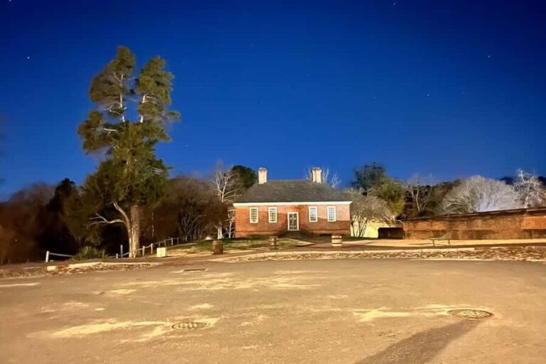 Williamsburg: Dark History Conspiracy Tour - What to Expect on the Williamsburg Dark History Conspiracy Tour