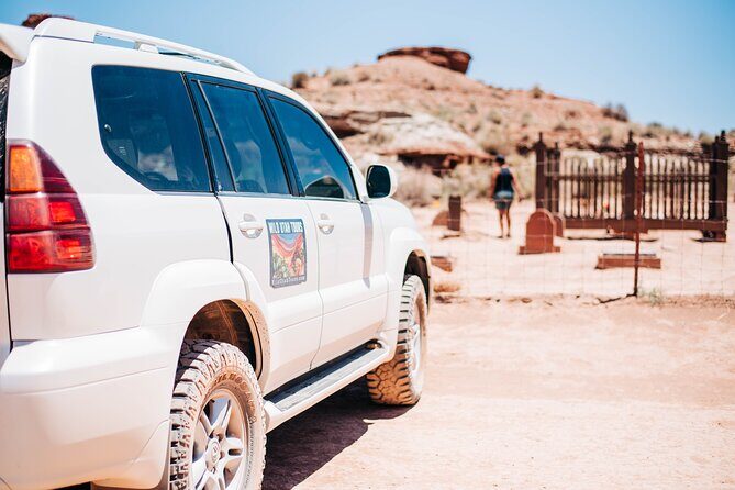 Zion National Park Petroglyphs, Dino tracks and More! - Authentic Experiences and Authentic Guides