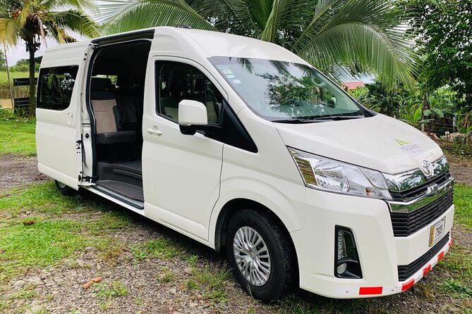 3-Hour Shuttle Service from San Jose Airport to La Fortuna - Why This Shuttle is Worth Considering