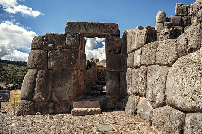 Cusco 7 days Tour in Machu Picchu, Humantay Lake and Vinicunca - What Sets This Tour Apart?